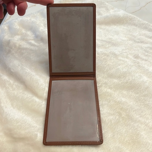 Authentic Louis Vuitton Bi Fold Card Holder - Picture 3 of 8